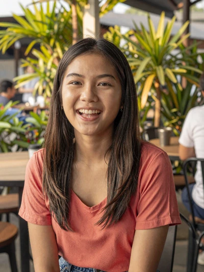 Ayu, 23, from Surabaya - educated Indonesian woman seeking love and commitment