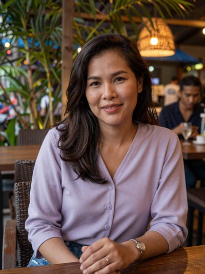 Bua, 34, from Udon Thani - Thai woman interested in international dating and marriage