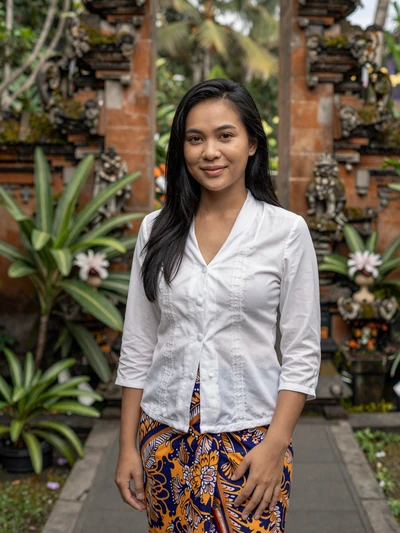 Dewi, 28, from Bali - Balinese single woman ready for meaningful connection