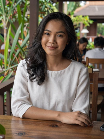 Bopha, 29, from Siem Reap - Khmer single woman ready for meaningful connection