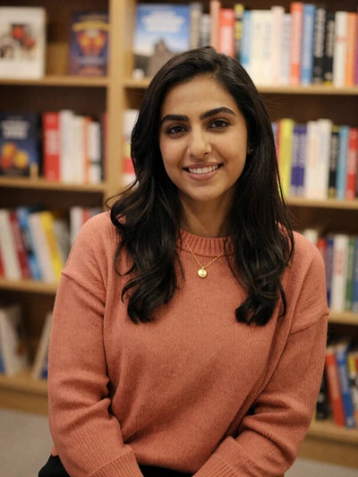Muna, 28, from Dearborn - Yemeni-American woman ready for a meaningful long-term relationship